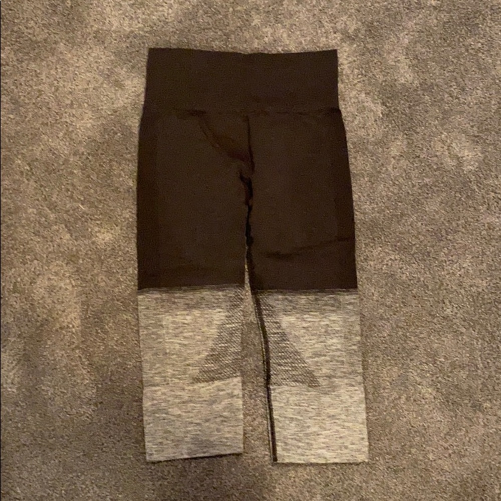 Lululemon cropped ombré leggings